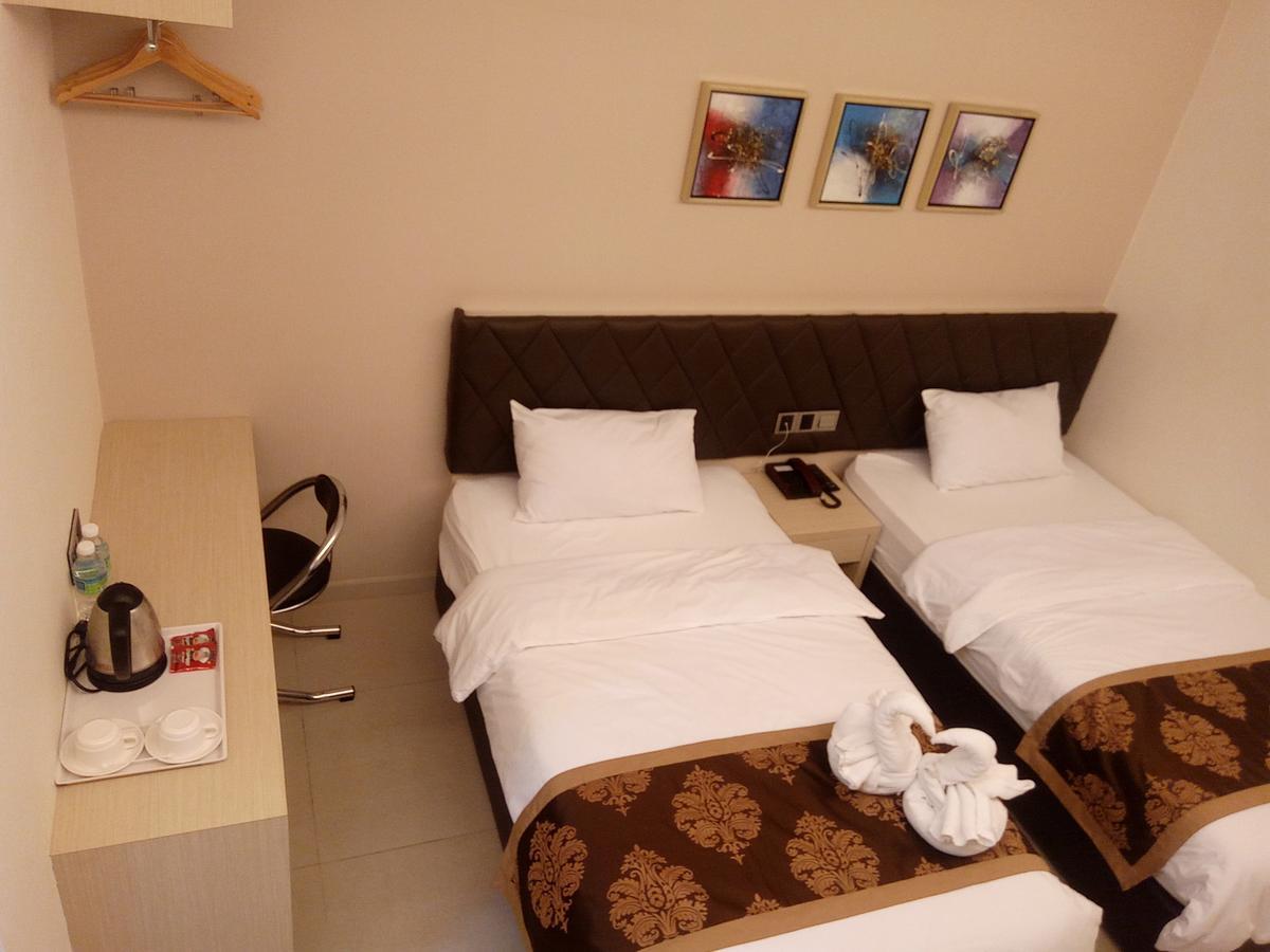 Golden Leaves Hotel Malacca Buitenkant foto
