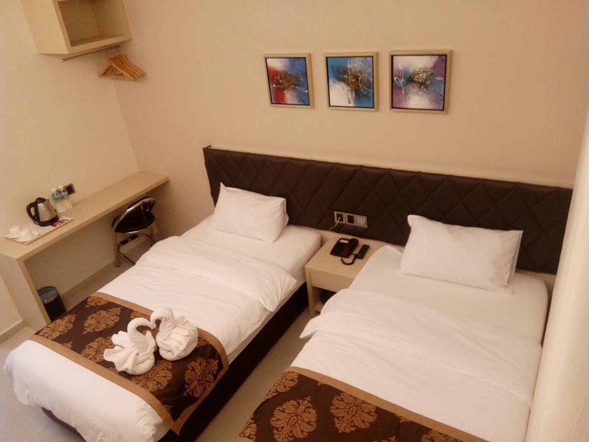 Golden Leaves Hotel Malacca Buitenkant foto
