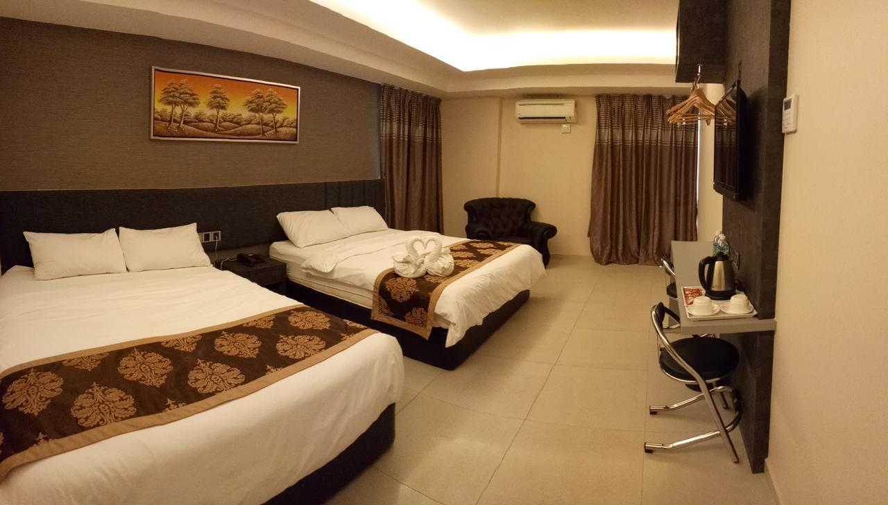 Golden Leaves Hotel Malacca Buitenkant foto