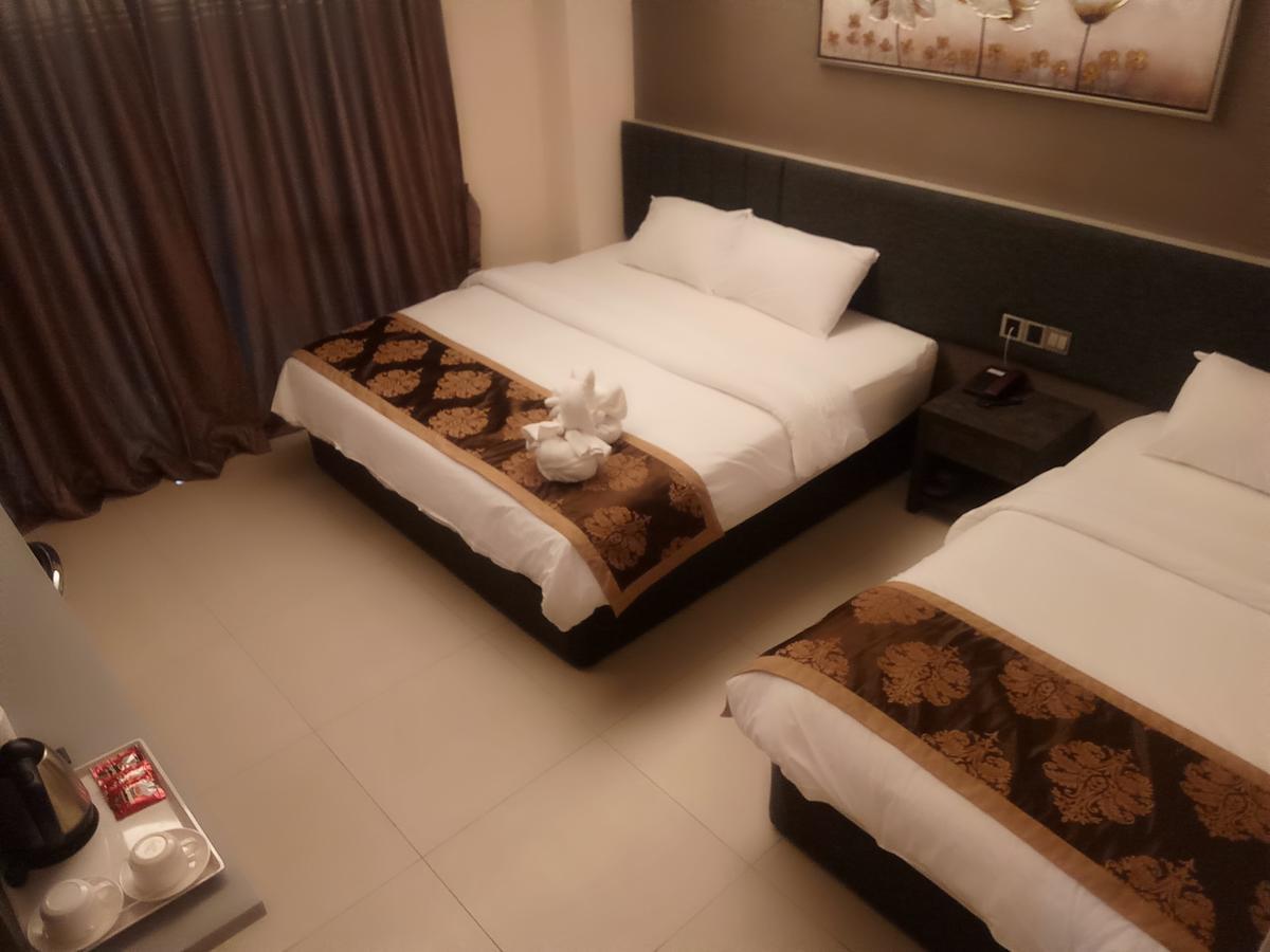 Golden Leaves Hotel Malacca Buitenkant foto